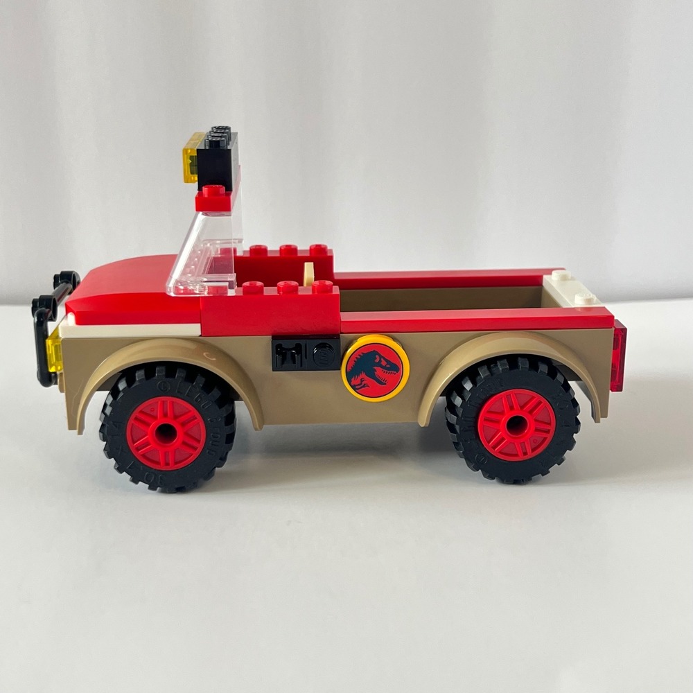 LEGO Jurassic World Off-Road Truck Vehicle Tan Red Jeep Jurassic Park Logo 5.5"‎